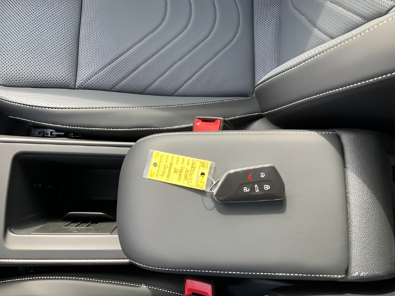 2025 Volkswagen Tiguan 2.0T SE 4MOTION