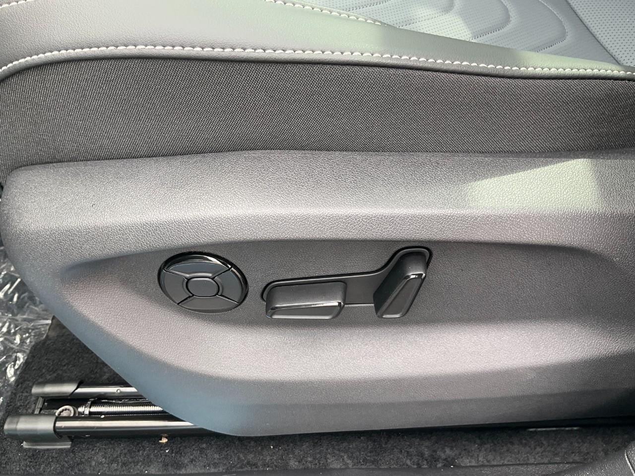 2026 Volkswagen Tiguan SE 4MOTION