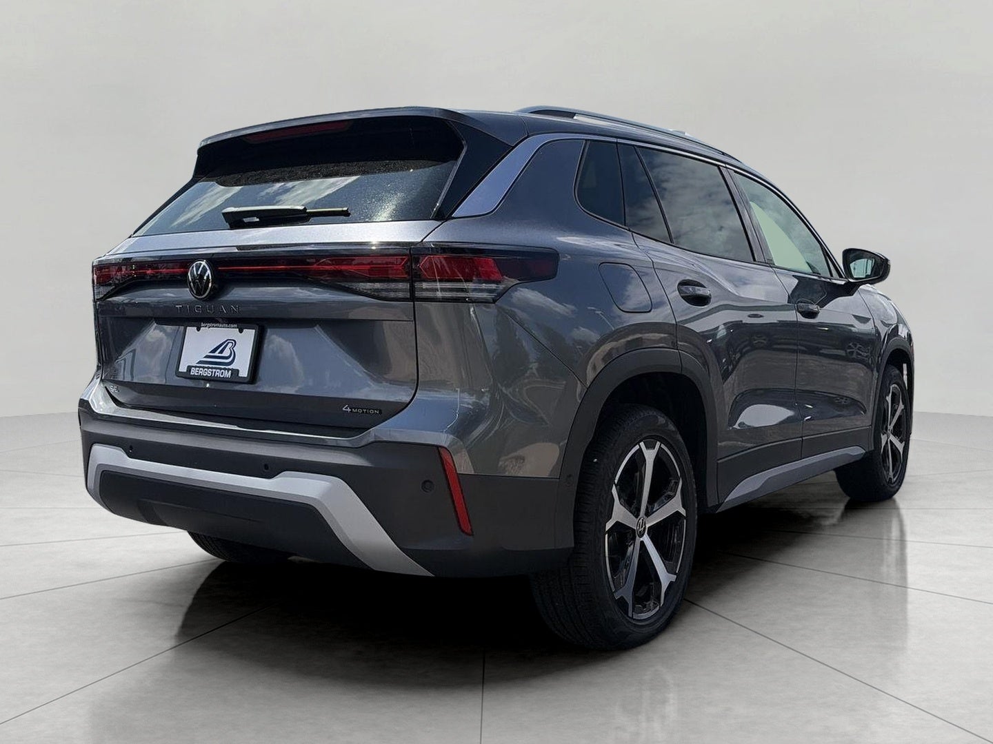 2026 Volkswagen Tiguan SE 4MOTION