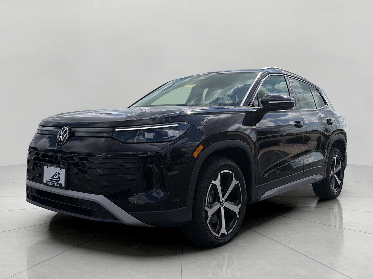 2026 Volkswagen Tiguan SE 4MOTION