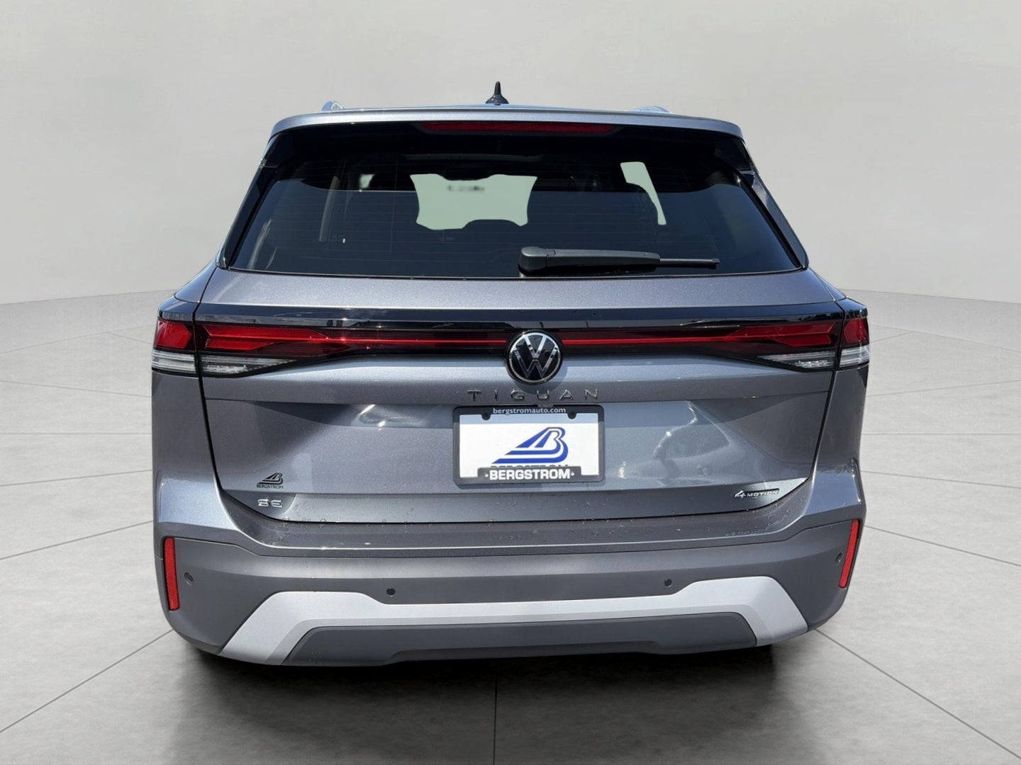 2026 Volkswagen Tiguan SE 4MOTION