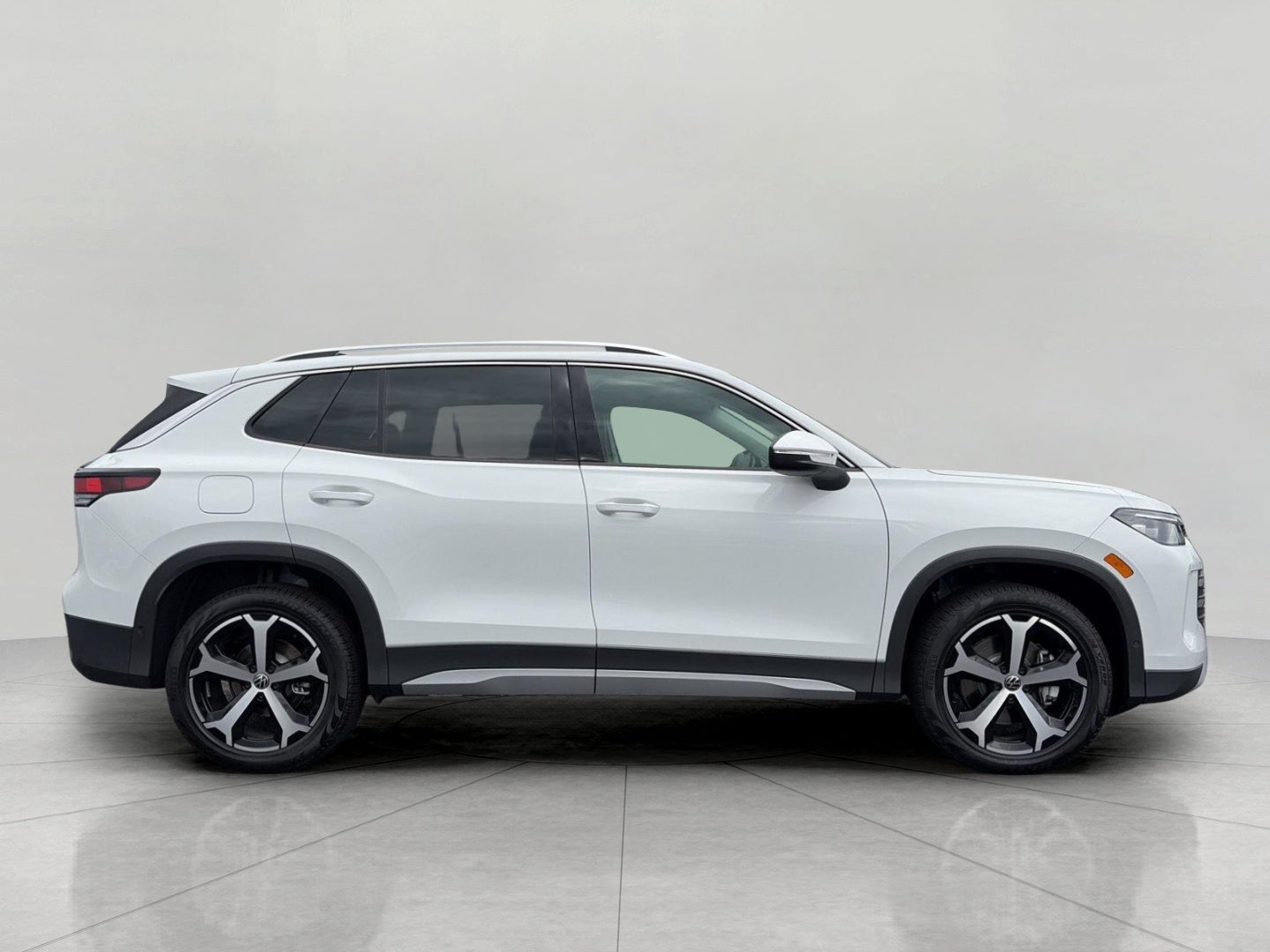 2026 Volkswagen Tiguan SE 4MOTION