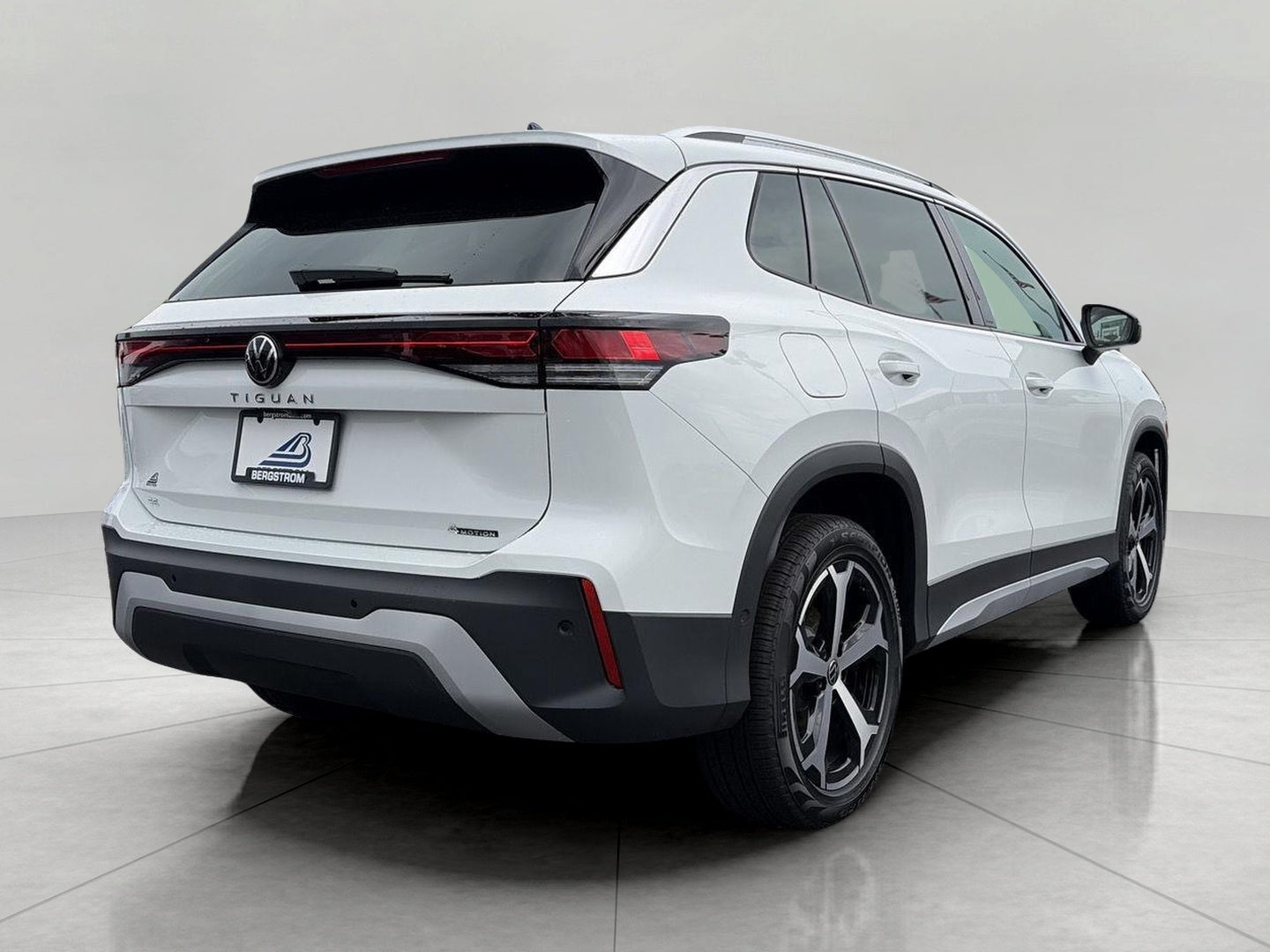 2026 Volkswagen Tiguan SE 4MOTION