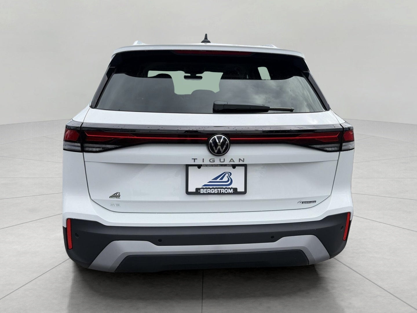 2026 Volkswagen Tiguan SE 4MOTION