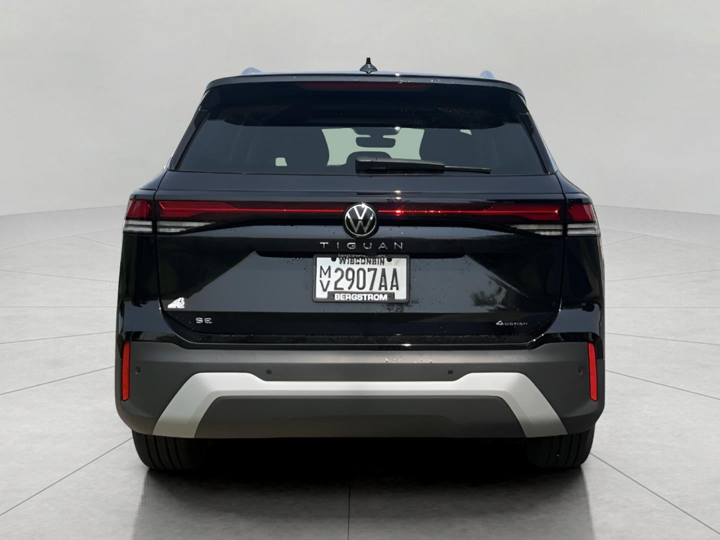 2025 Volkswagen Tiguan 2.0T SE 4MOTION