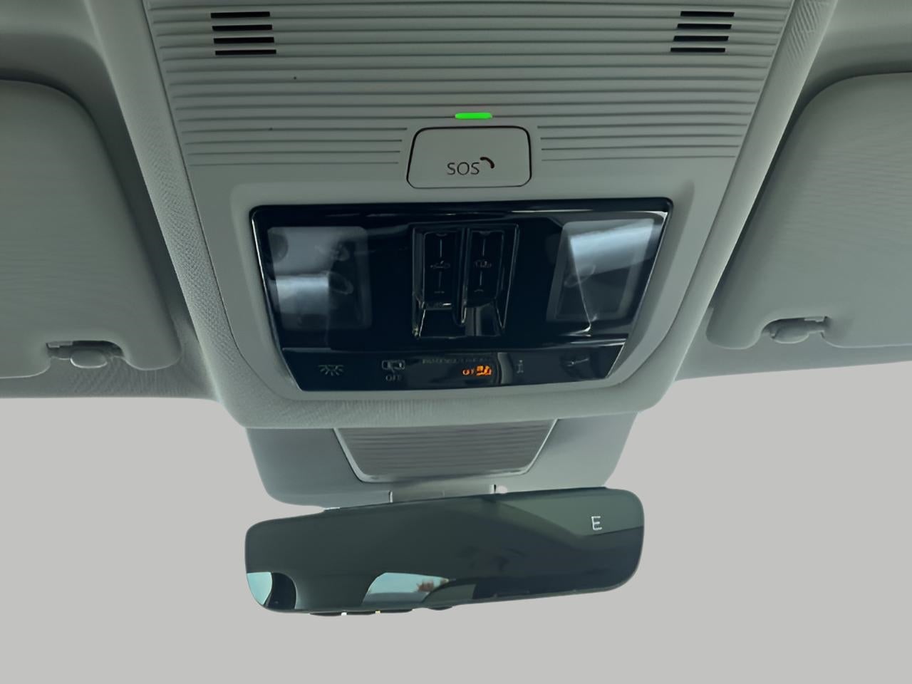 2025 Volkswagen Tiguan 2.0T SE 4MOTION