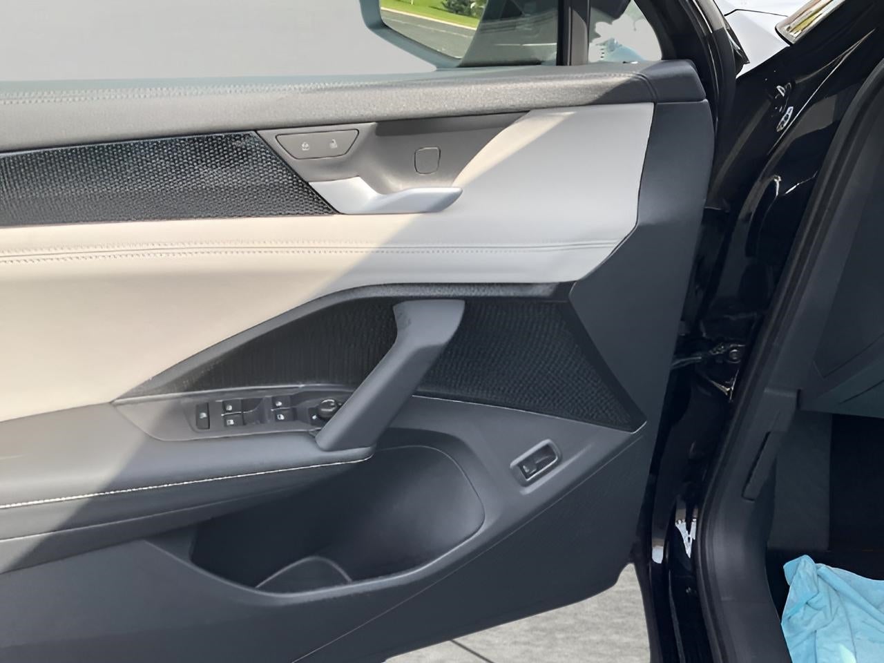 2025 Volkswagen Tiguan 2.0T SE 4MOTION