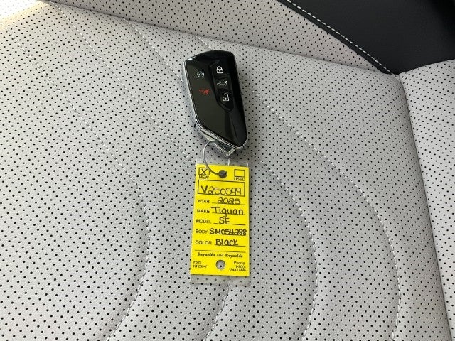 2025 Volkswagen Tiguan 2.0T SE 4MOTION