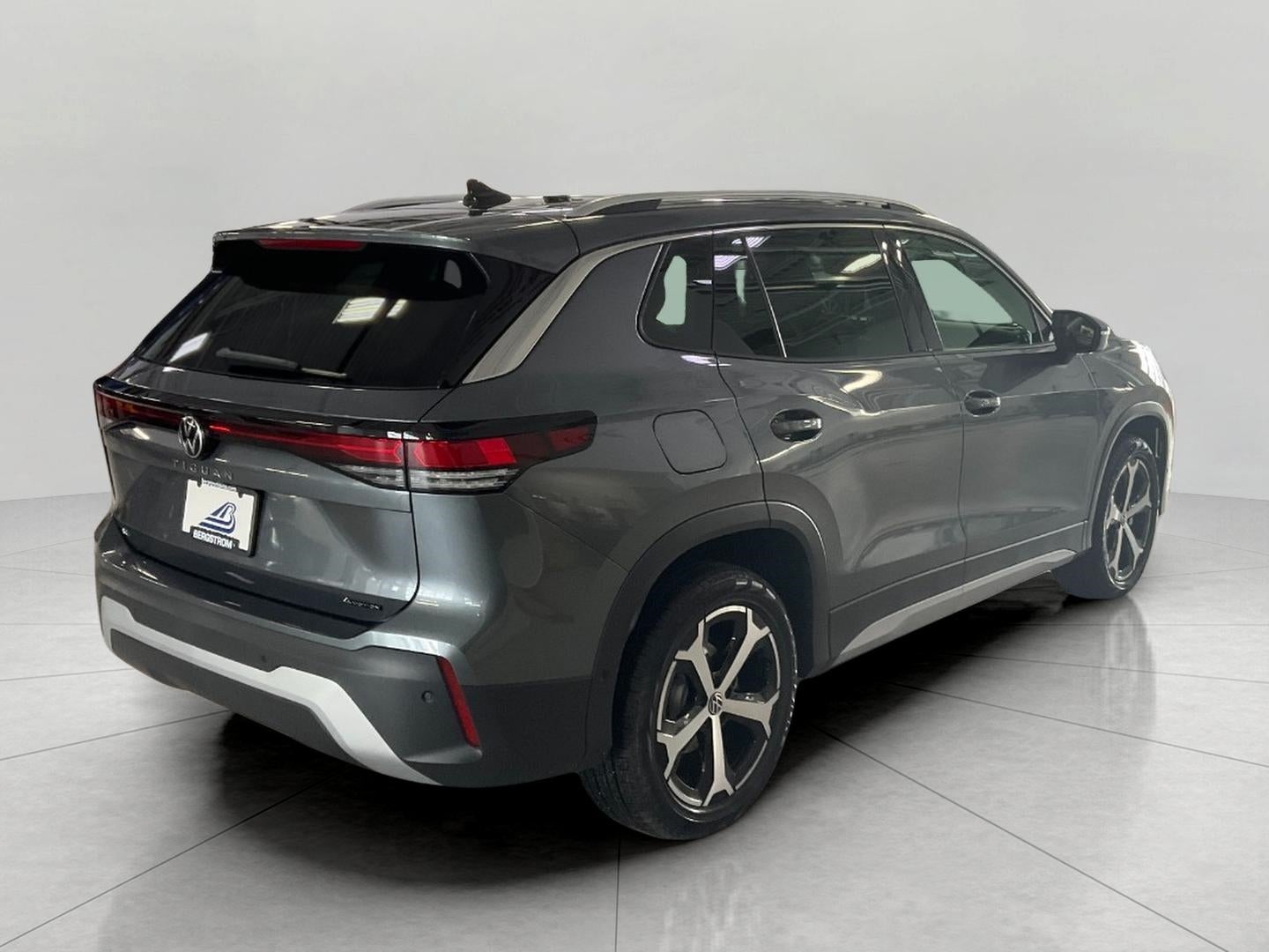 2026 Volkswagen Tiguan 2.0T SE 4MOTION