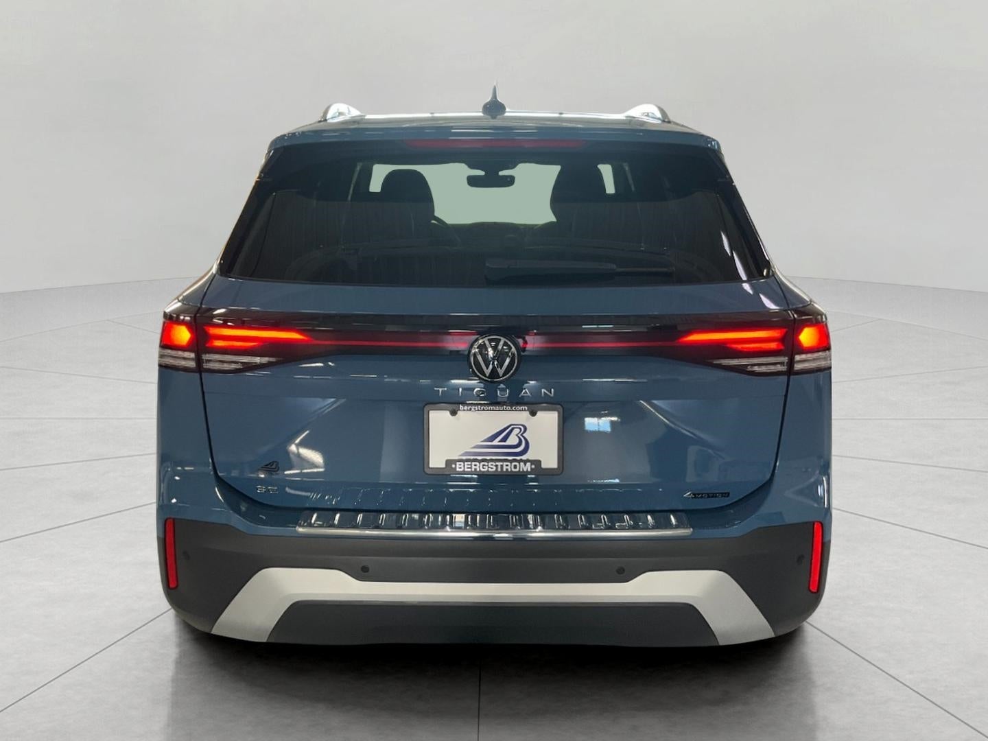 2026 Volkswagen Tiguan SE 4MOTION
