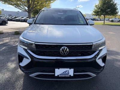 2022 Volkswagen Taos SE FWD