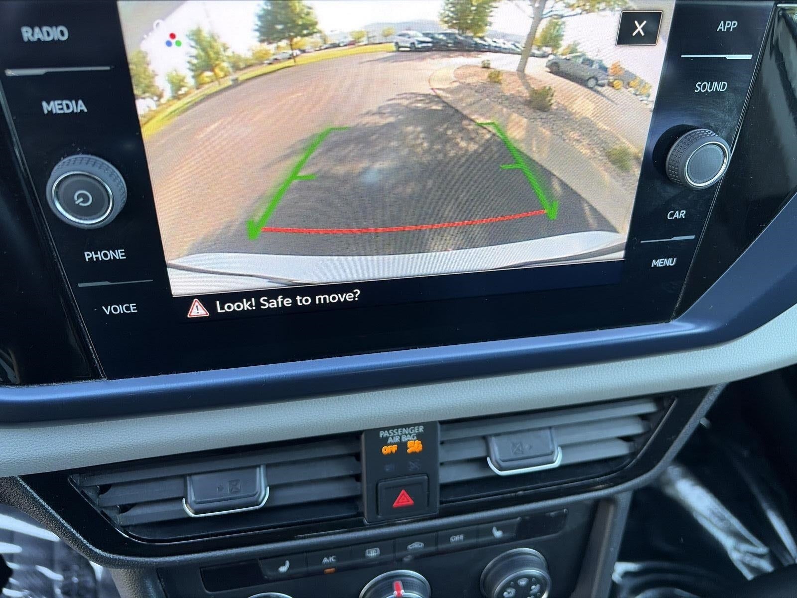 2022 Volkswagen Taos SE FWD