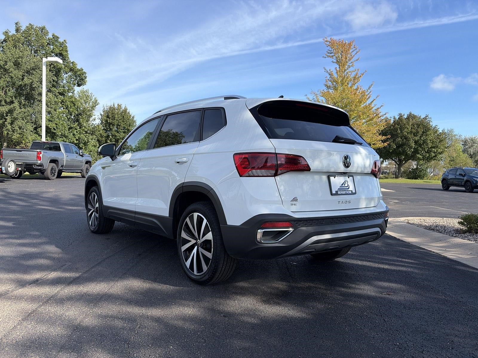 2022 Volkswagen Taos SE FWD