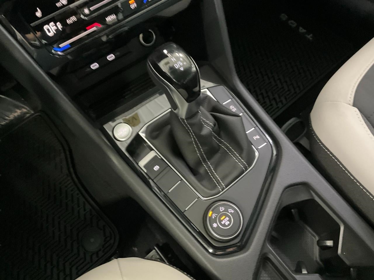 2026 Volkswagen Taos SE 4MOTION