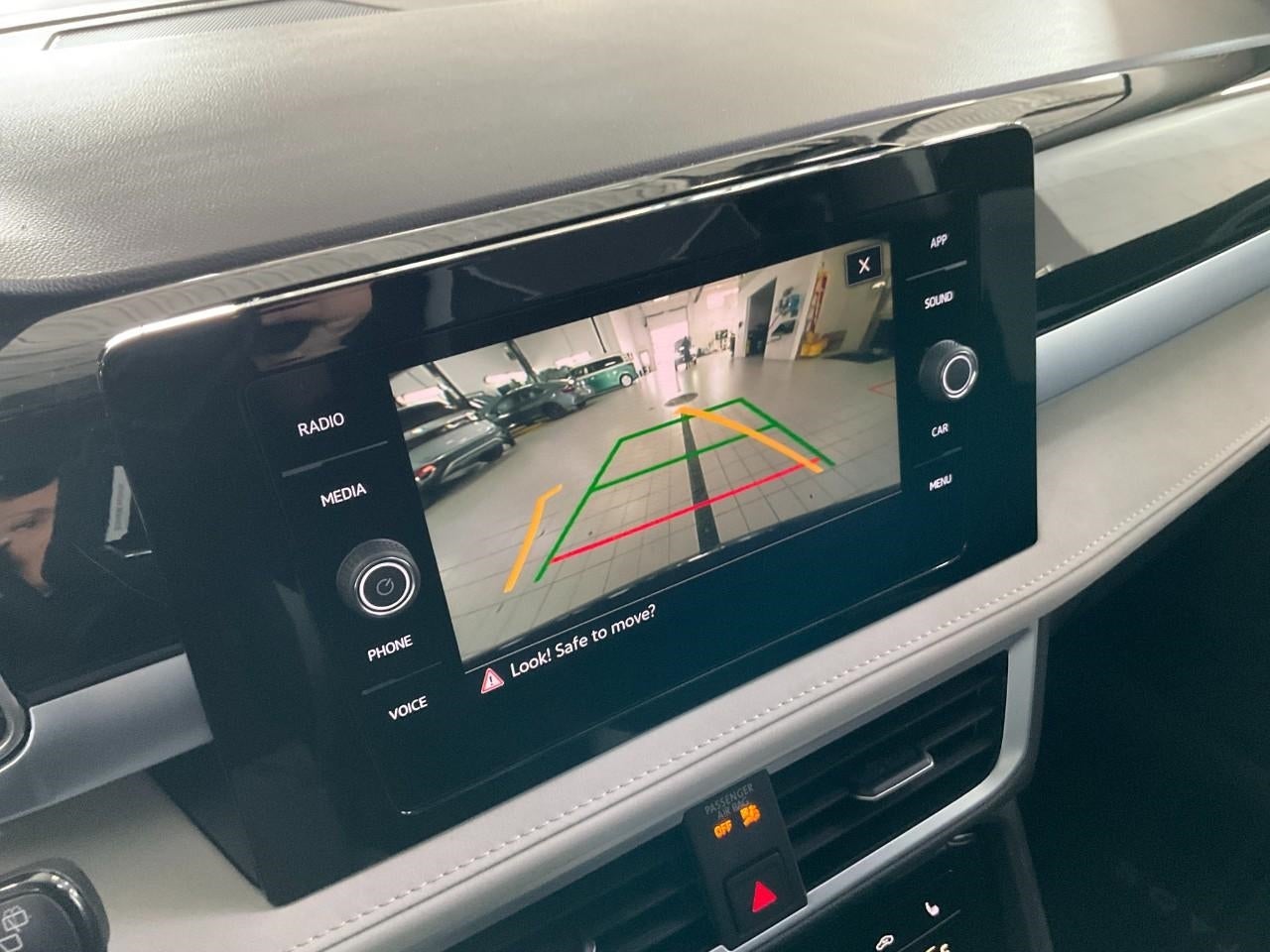 2026 Volkswagen Taos SE 4MOTION