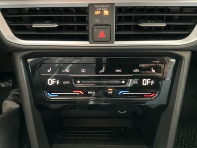 2026 Volkswagen Taos SE 4MOTION