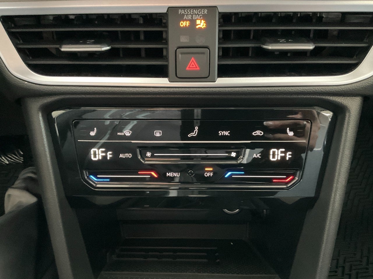 2026 Volkswagen Taos SE 4MOTION