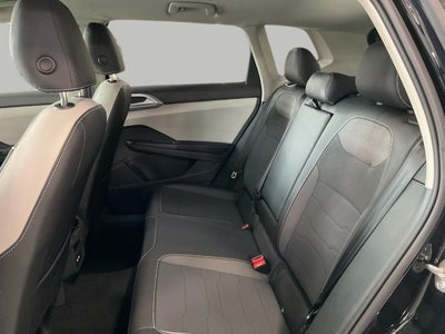 2026 Volkswagen Taos SE 4MOTION