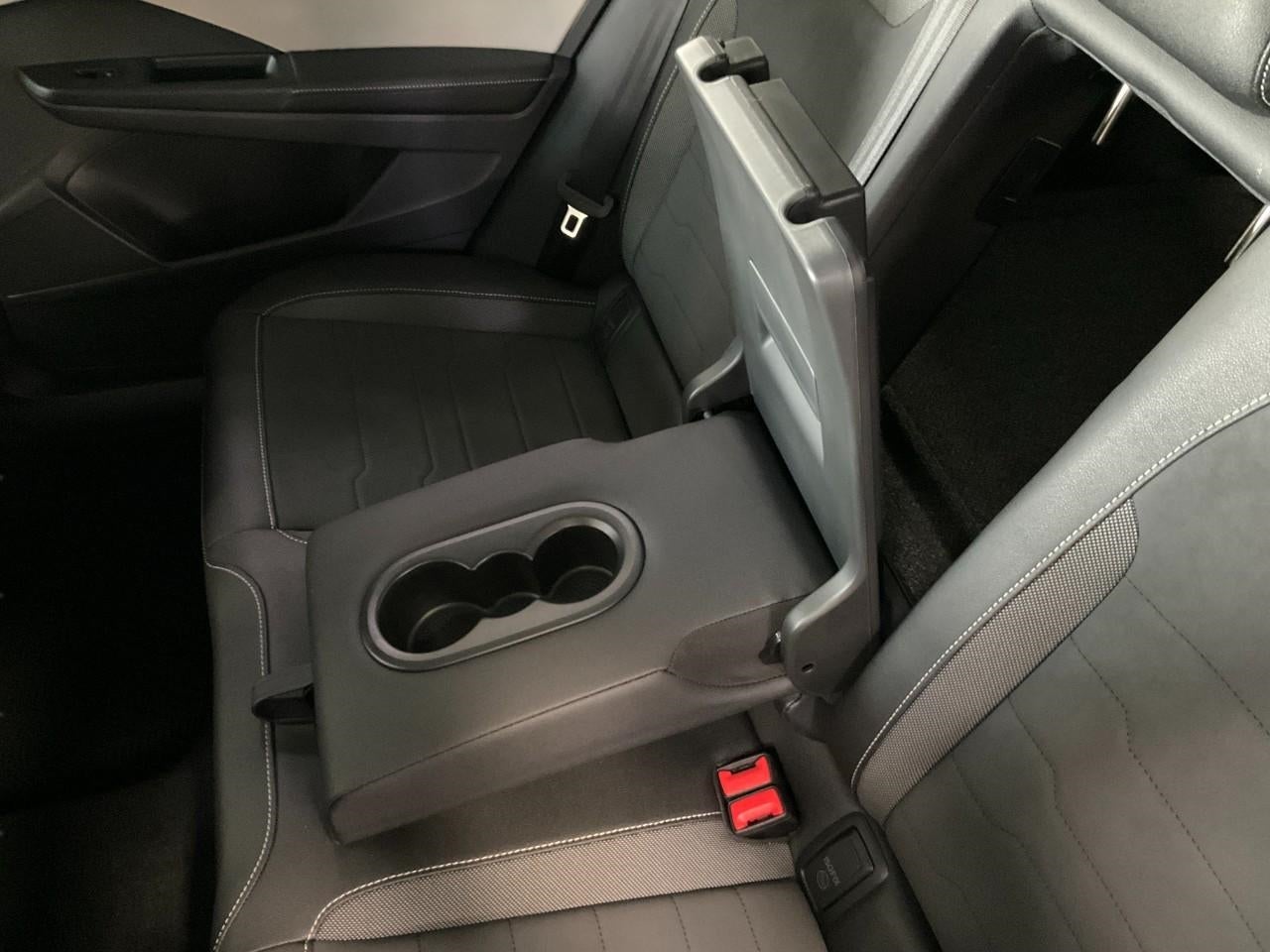 2026 Volkswagen Taos SE 4MOTION