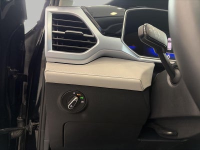 2025 Volkswagen Taos SE 4MOTION