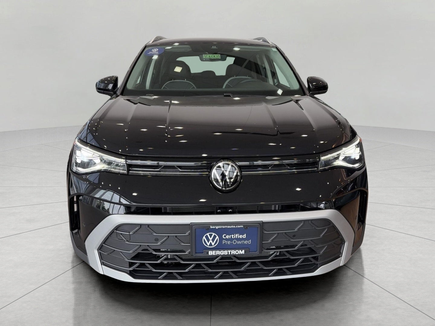 2025 Volkswagen Taos SE 4MOTION