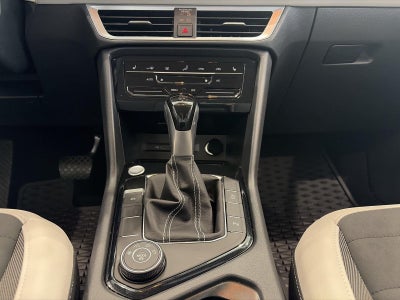 2025 Volkswagen Taos SE 4MOTION