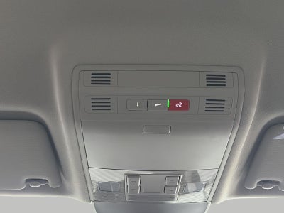 2025 Volkswagen Taos SE 4MOTION