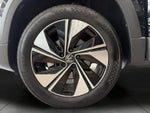 2025 Volkswagen Taos SE 4MOTION