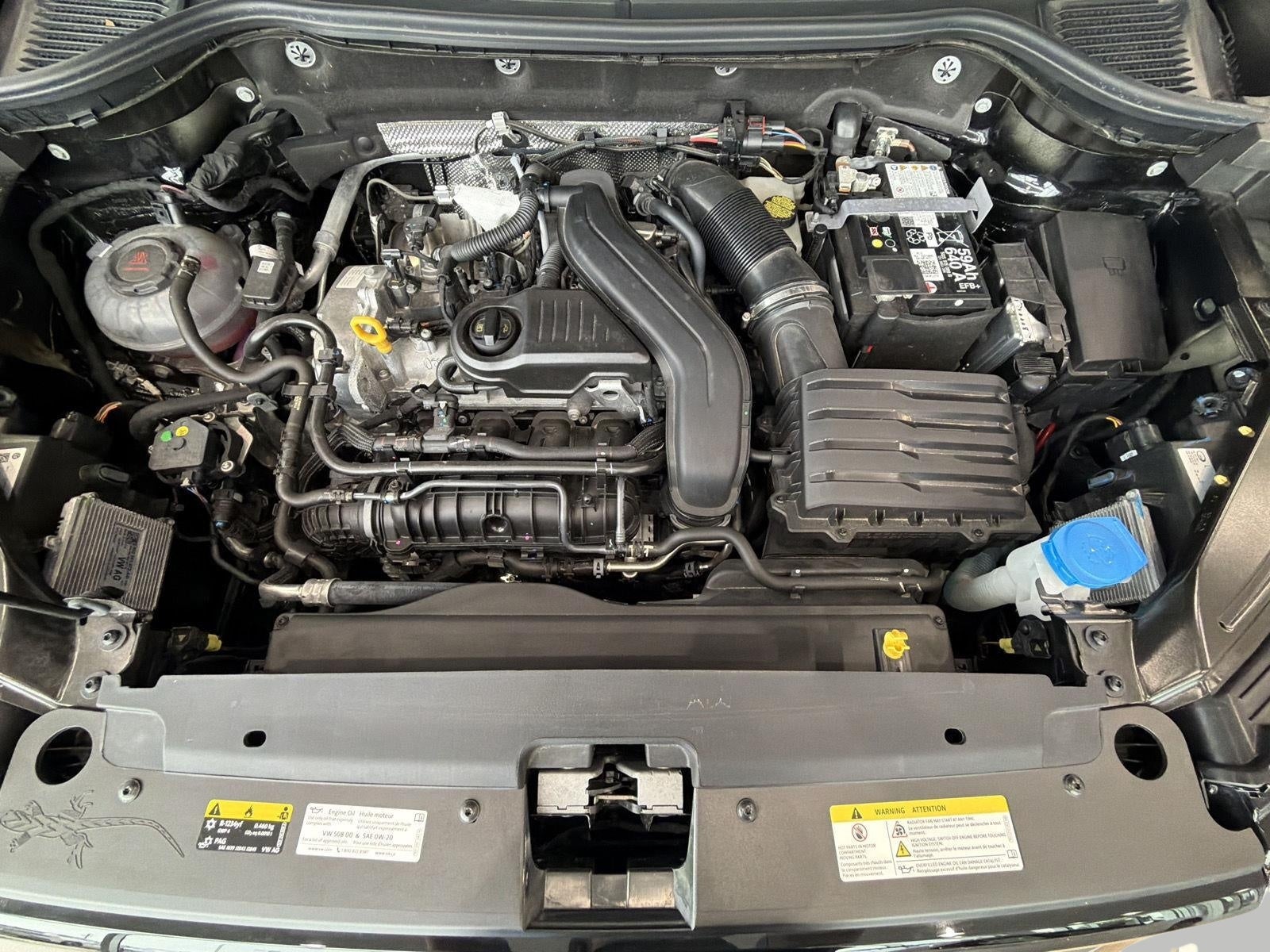 2025 Volkswagen Taos SE 4MOTION
