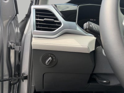 2026 Volkswagen Taos SE 4MOTION