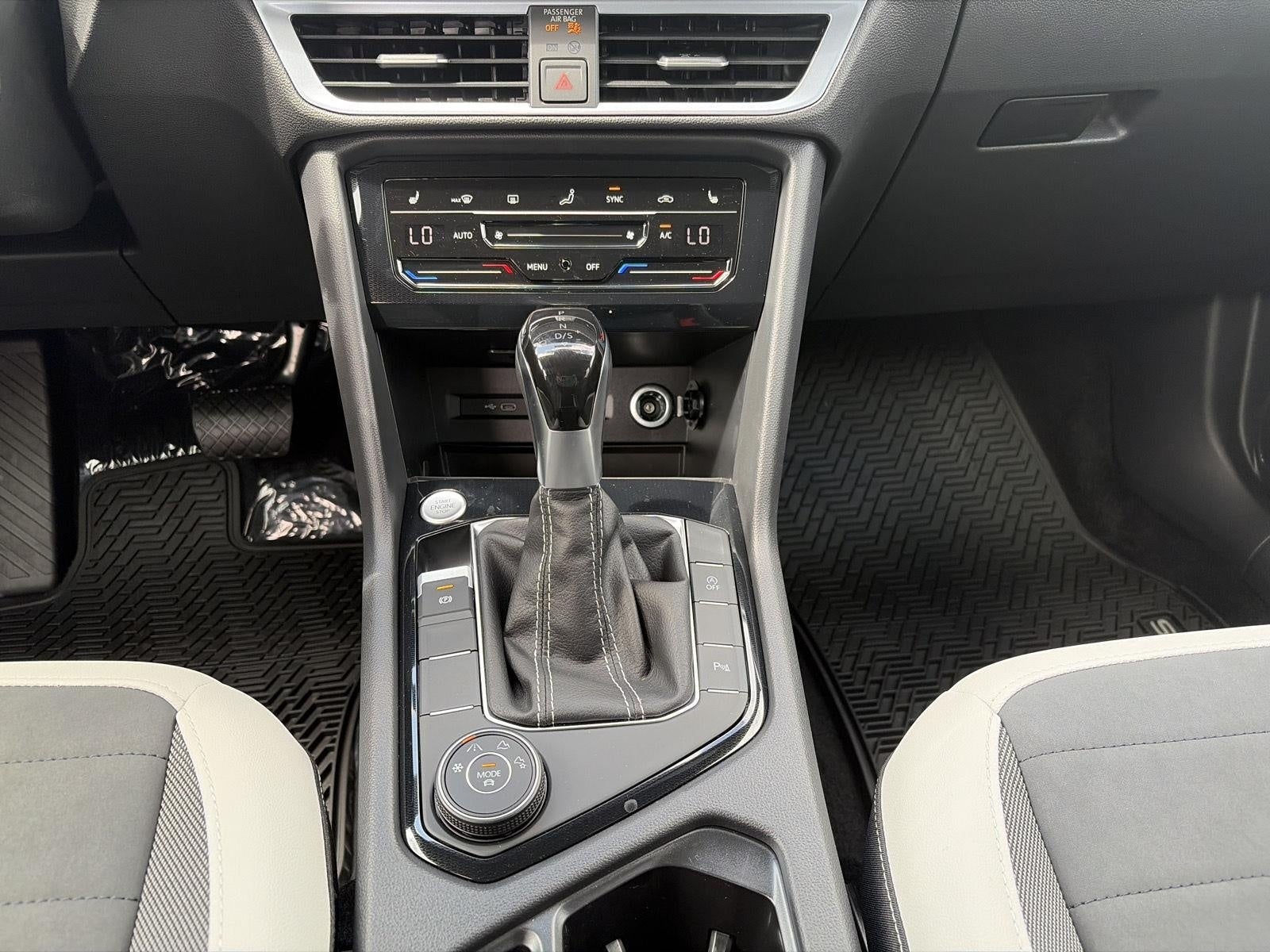 2026 Volkswagen Taos SE 4MOTION