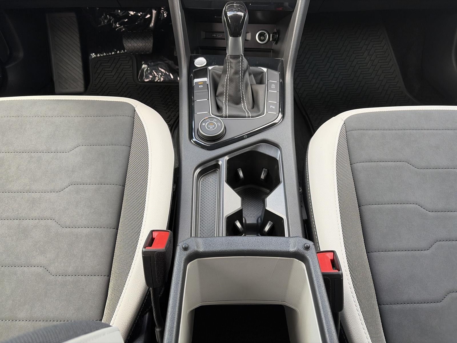 2026 Volkswagen Taos SE 4MOTION