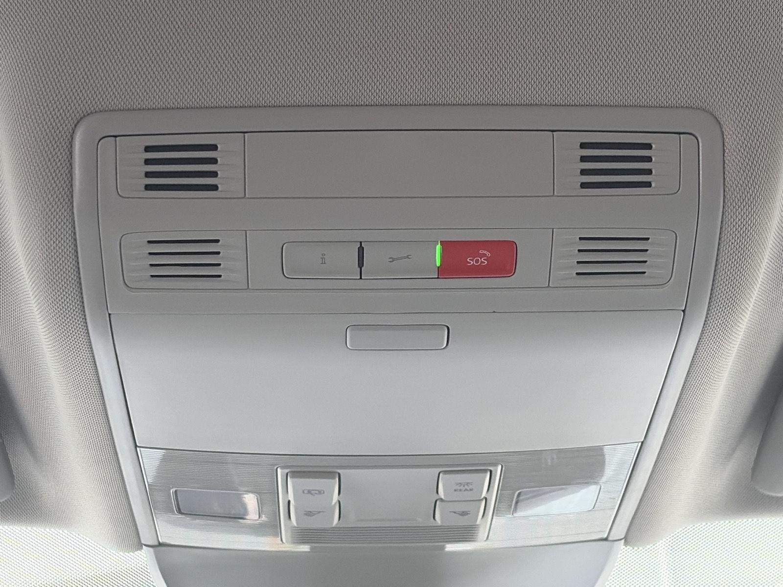 2026 Volkswagen Taos SE 4MOTION