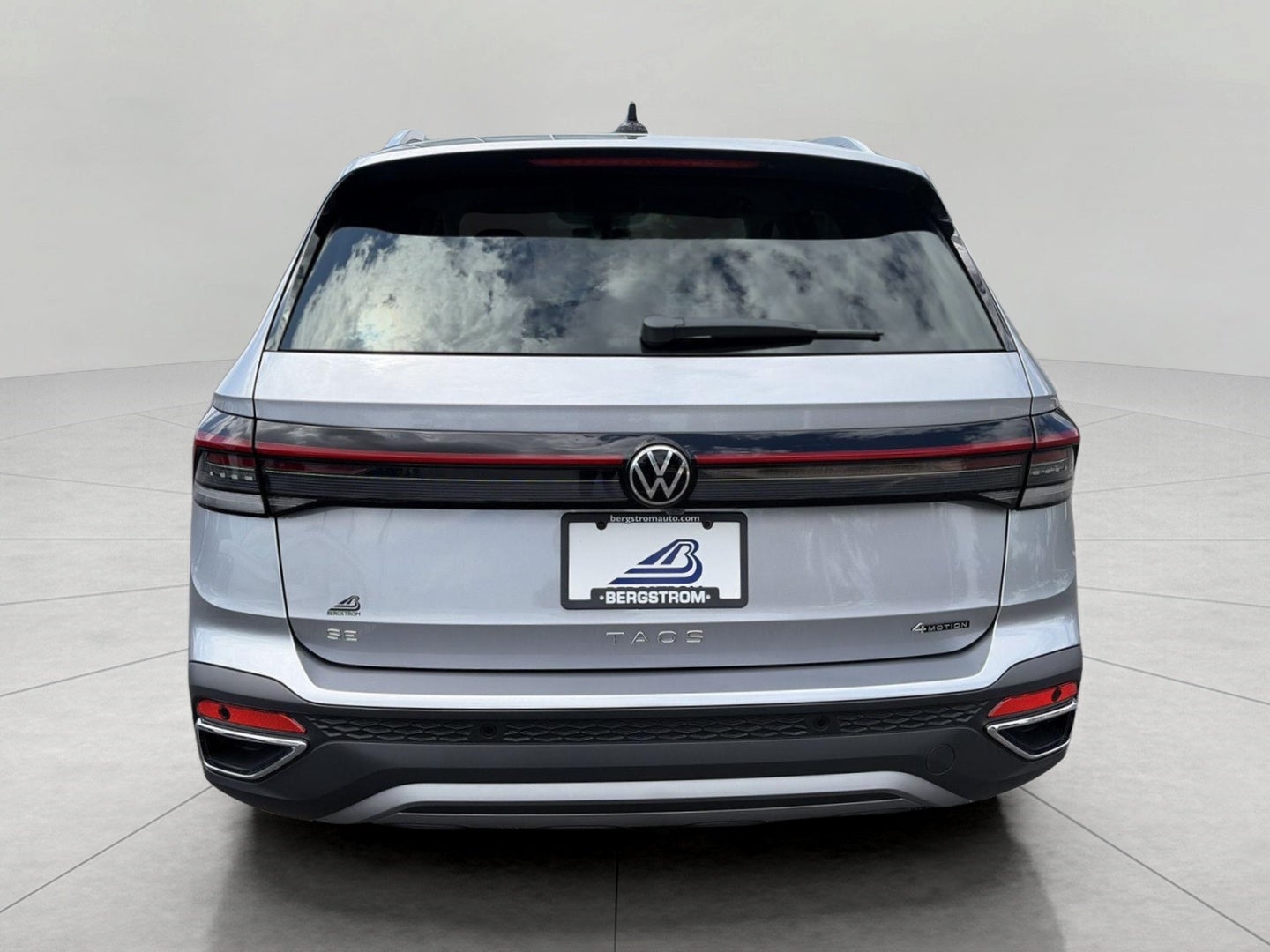 2026 Volkswagen Taos SE 4MOTION