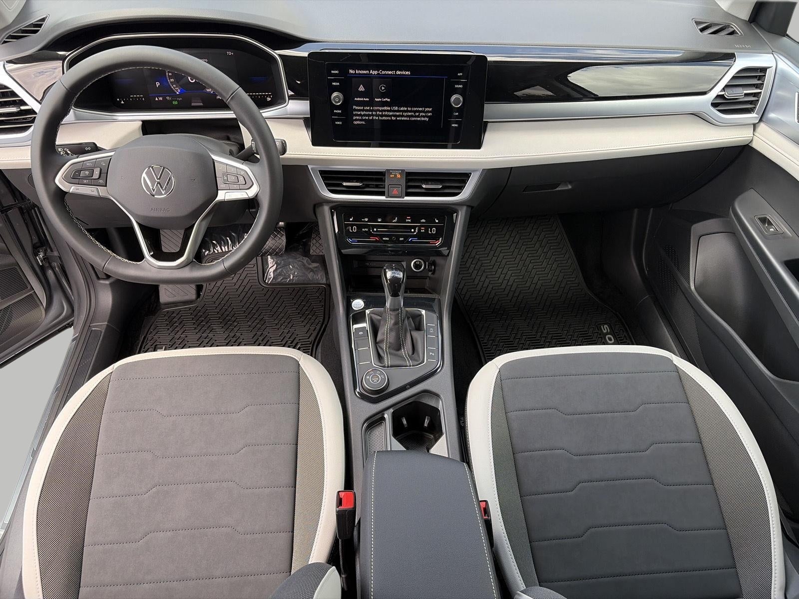 2026 Volkswagen Taos SE 4MOTION