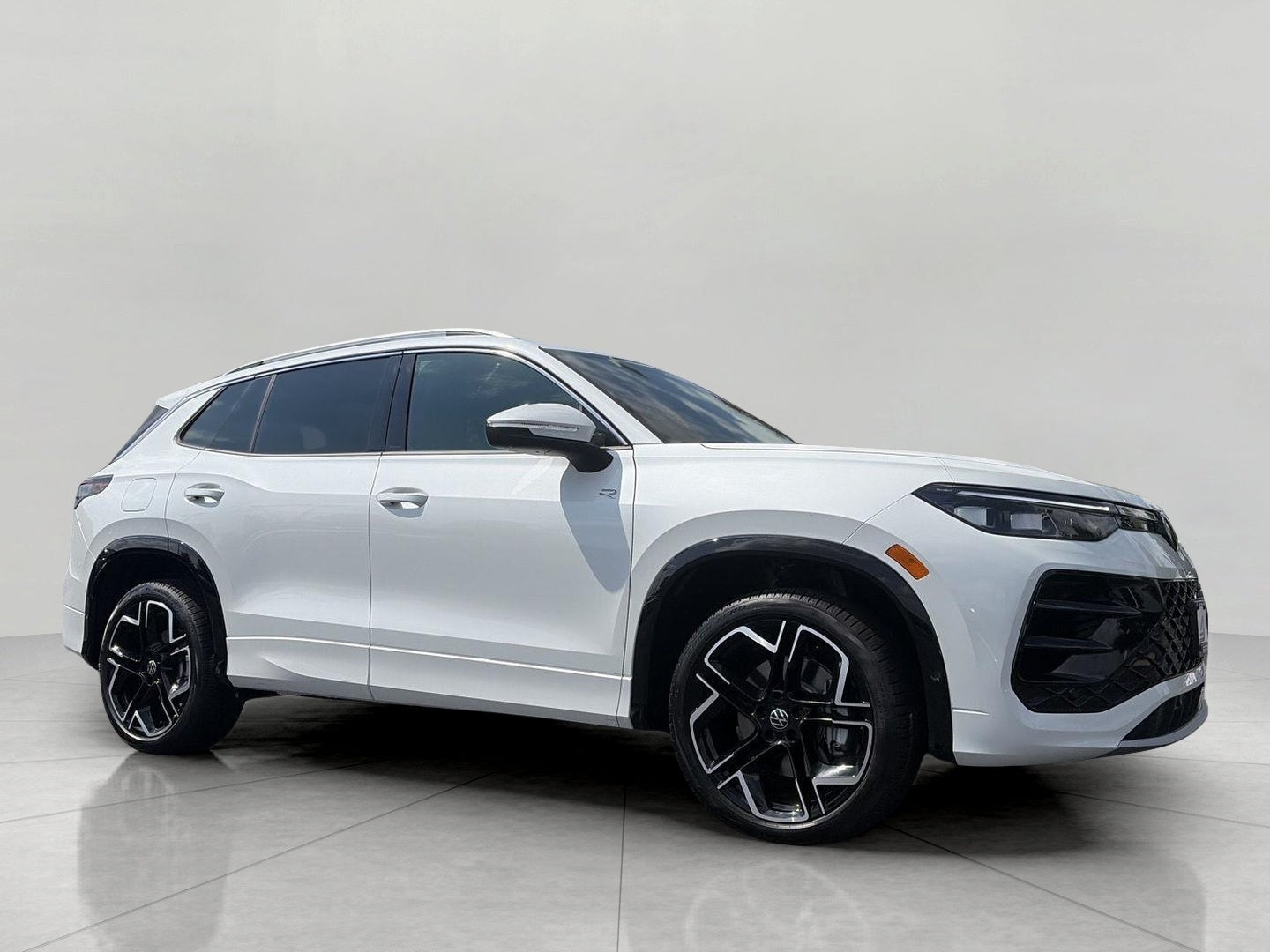 2026 Volkswagen Tiguan SEL R-Line Turbo 4MOTION