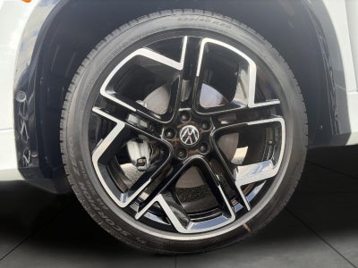 2026 Volkswagen Tiguan SEL R-Line Turbo 4MOTION