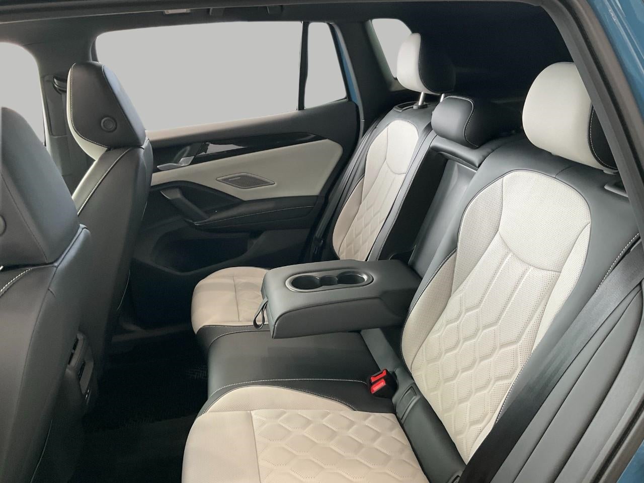 2026 Volkswagen Tiguan SEL R-Line Turbo 4MOTION