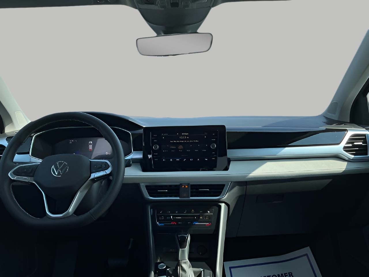 2025 Volkswagen Taos SE 4MOTION