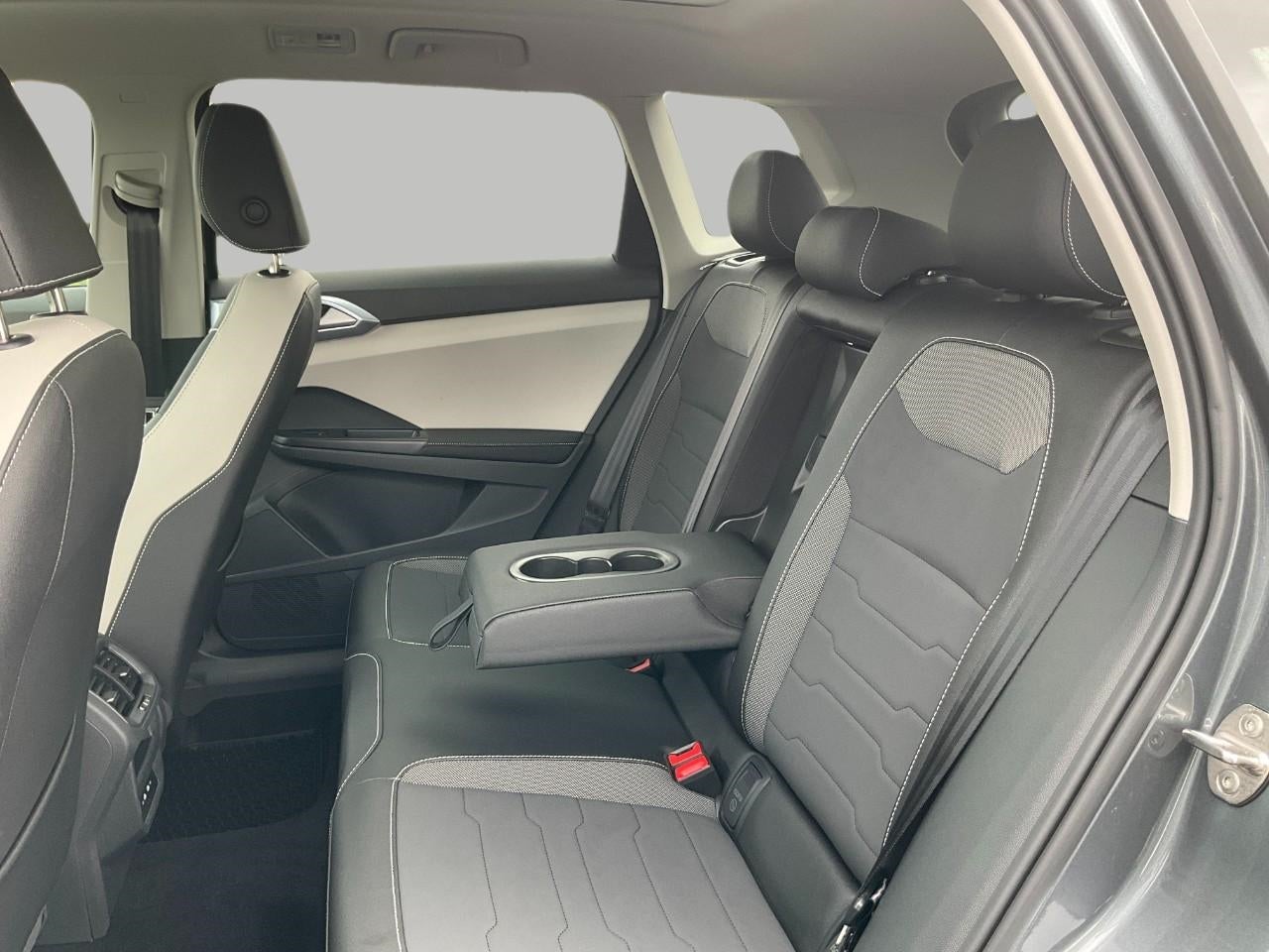 2026 Volkswagen Taos SE 4MOTION