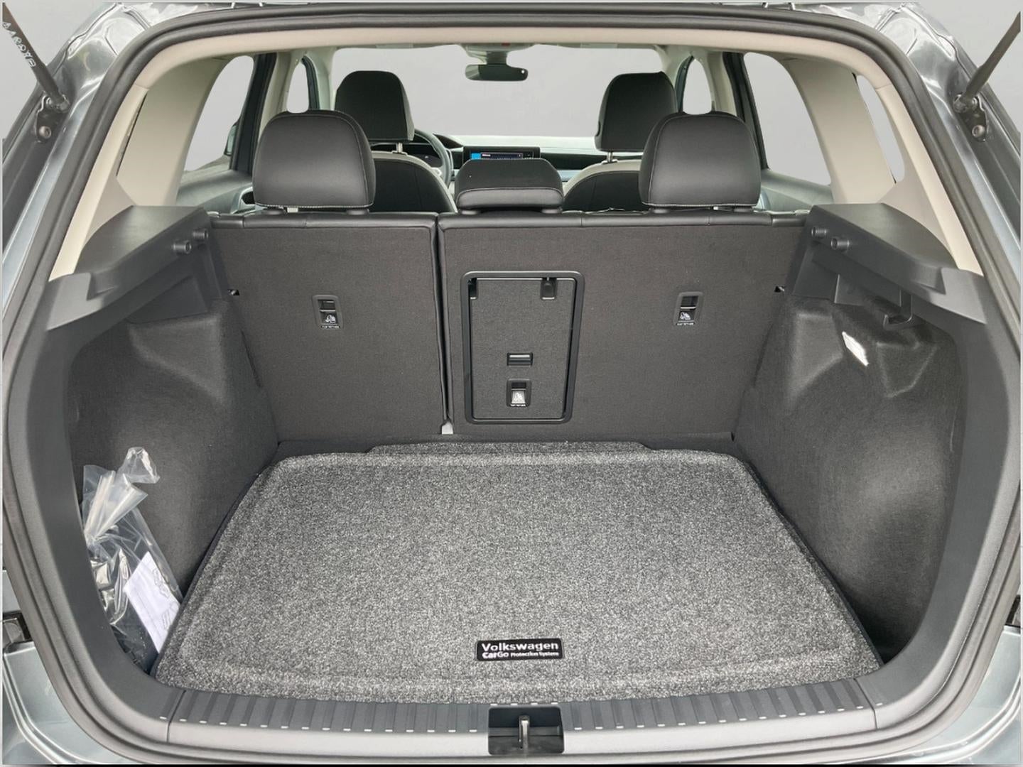2026 Volkswagen Taos SE 4MOTION