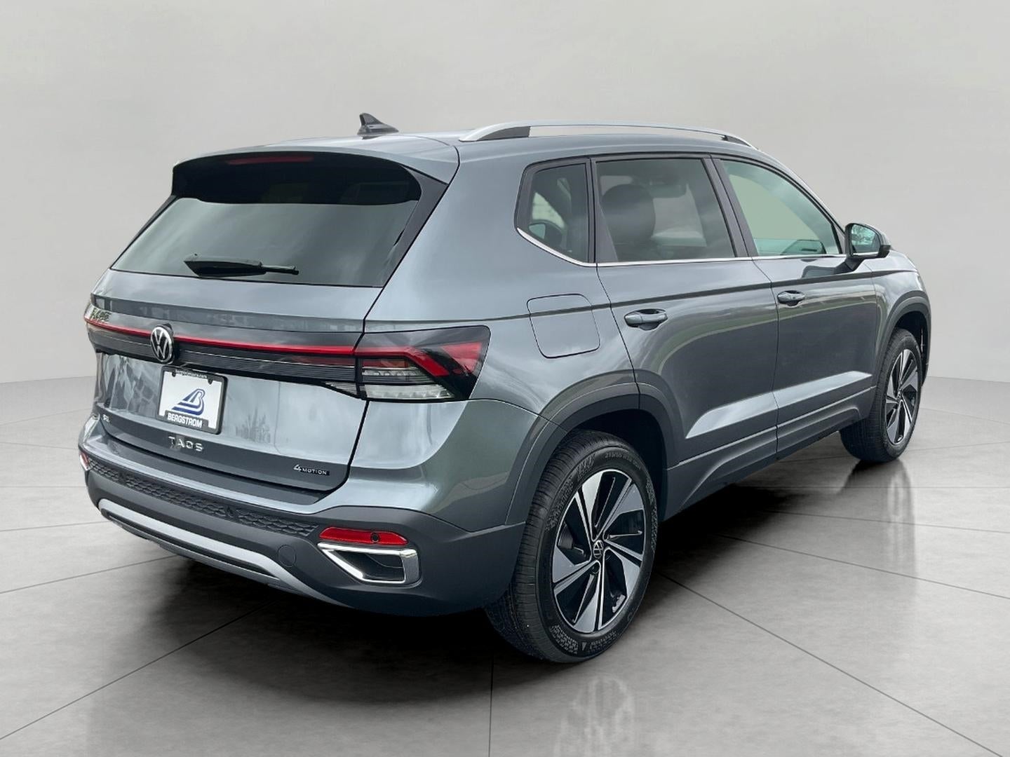 2026 Volkswagen Taos SE 4MOTION
