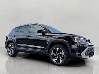 2026 Volkswagen Taos SE 4MOTION