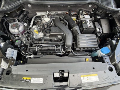 2026 Volkswagen Taos SE 4MOTION