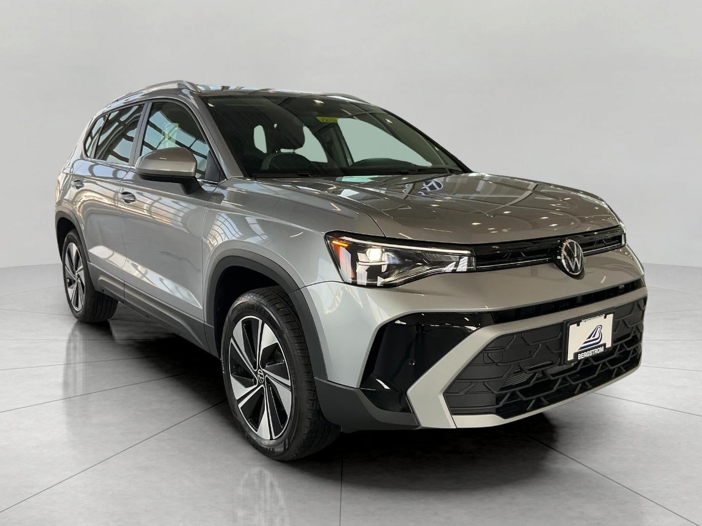 2026 Volkswagen Taos SE 4MOTION