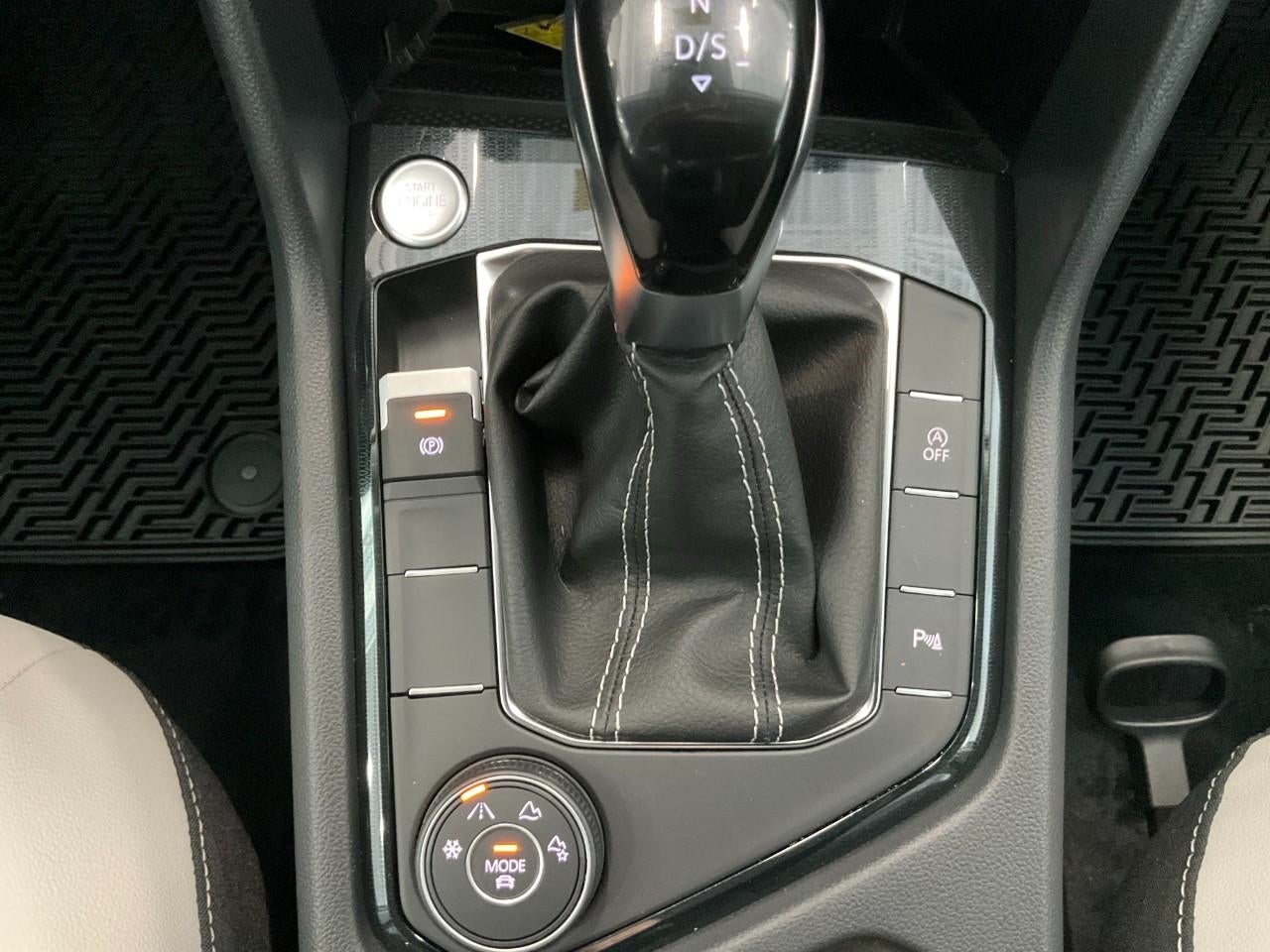 2026 Volkswagen Taos SE 4MOTION