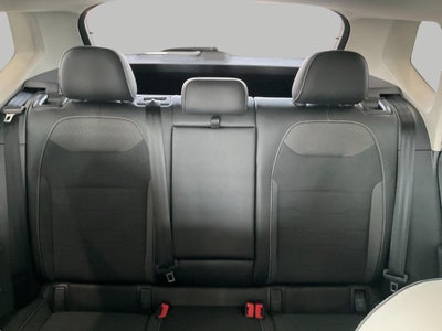 2026 Volkswagen Taos SE 4MOTION