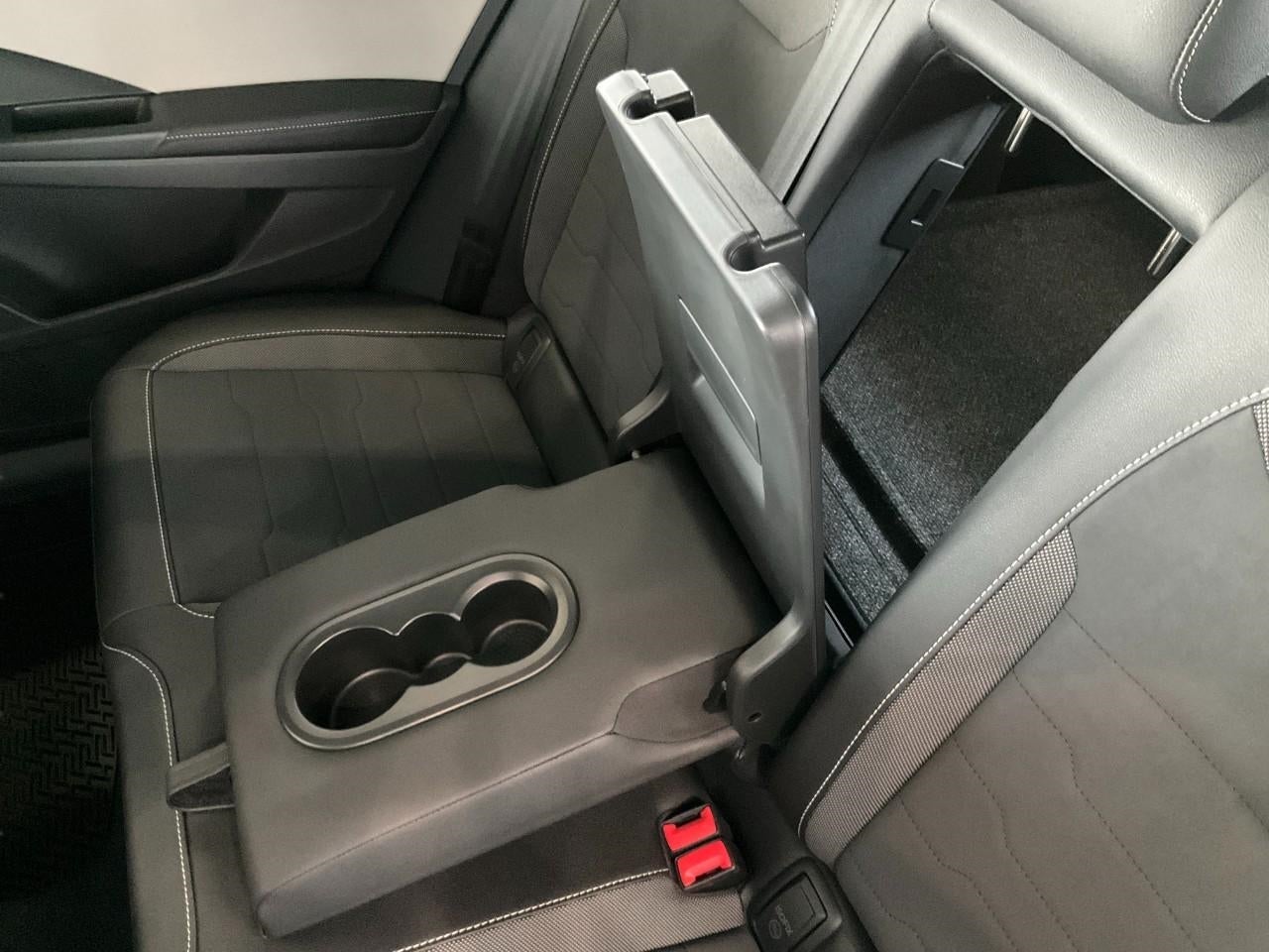 2026 Volkswagen Taos SE 4MOTION