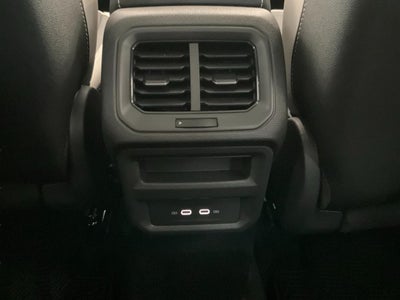 2026 Volkswagen Taos SE 4MOTION