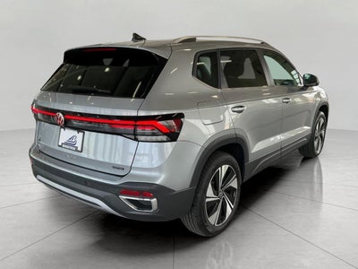 2026 Volkswagen Taos SE 4MOTION
